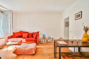 Modern apartment full of charm in Paris